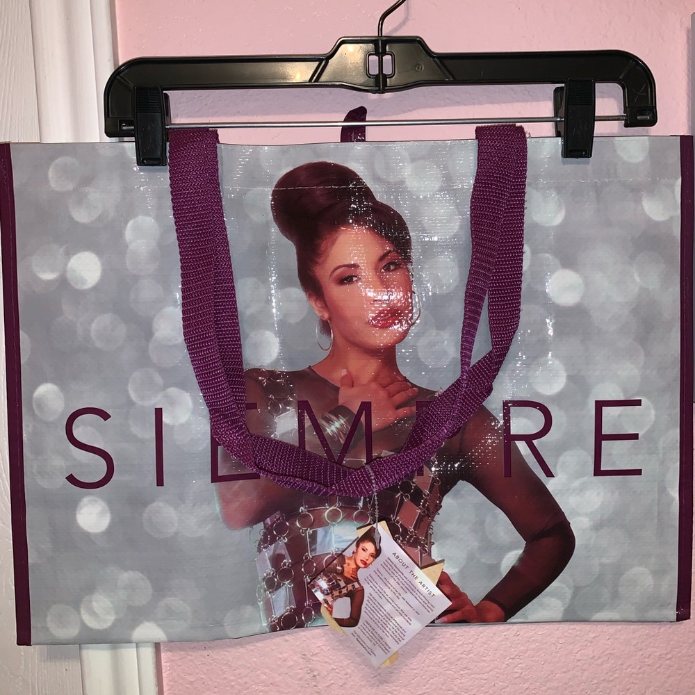 LIMITED EDITION SELENA GROCERY TOTE . - Picture 3 of 3